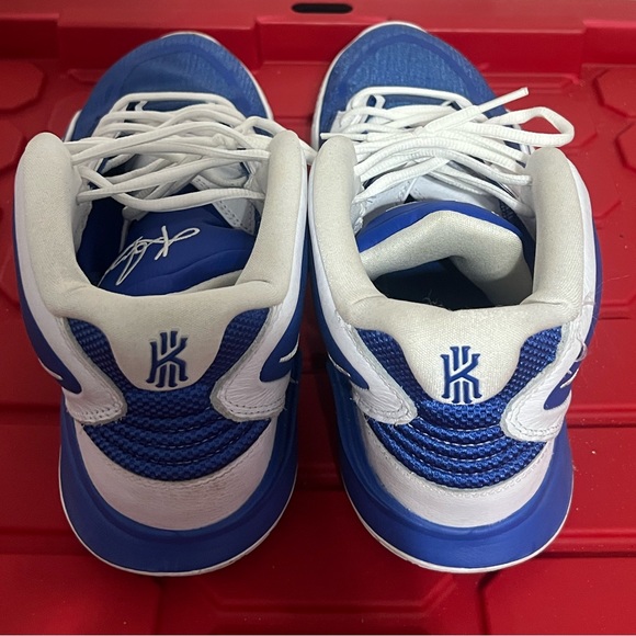 Nike Kyrie Infinity TB Game Royal - Picture 2 of 5